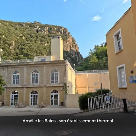 Cocon Duplex-terrasse, L'amelie D'elo アパート